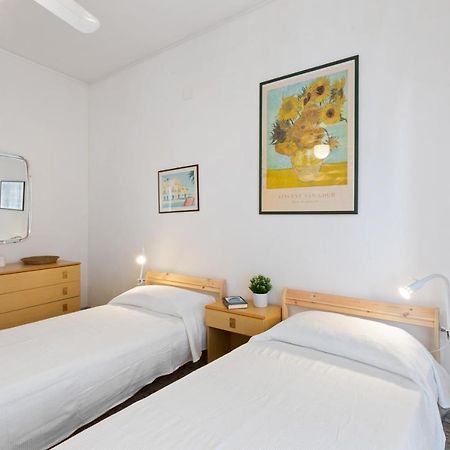Aci Castello Seaview Apartment With Parking Bagian luar foto