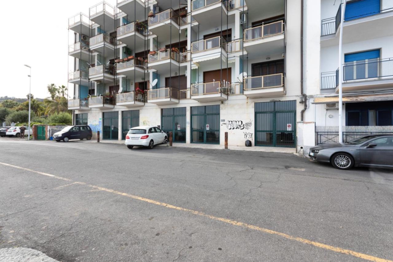 Aci Castello Seaview Apartment With Parking Bagian luar foto