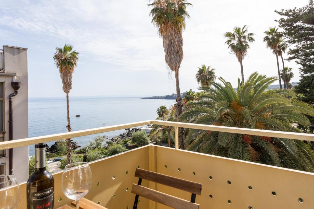 Aci Castello Seaview Apartment With Parking Bagian luar foto
