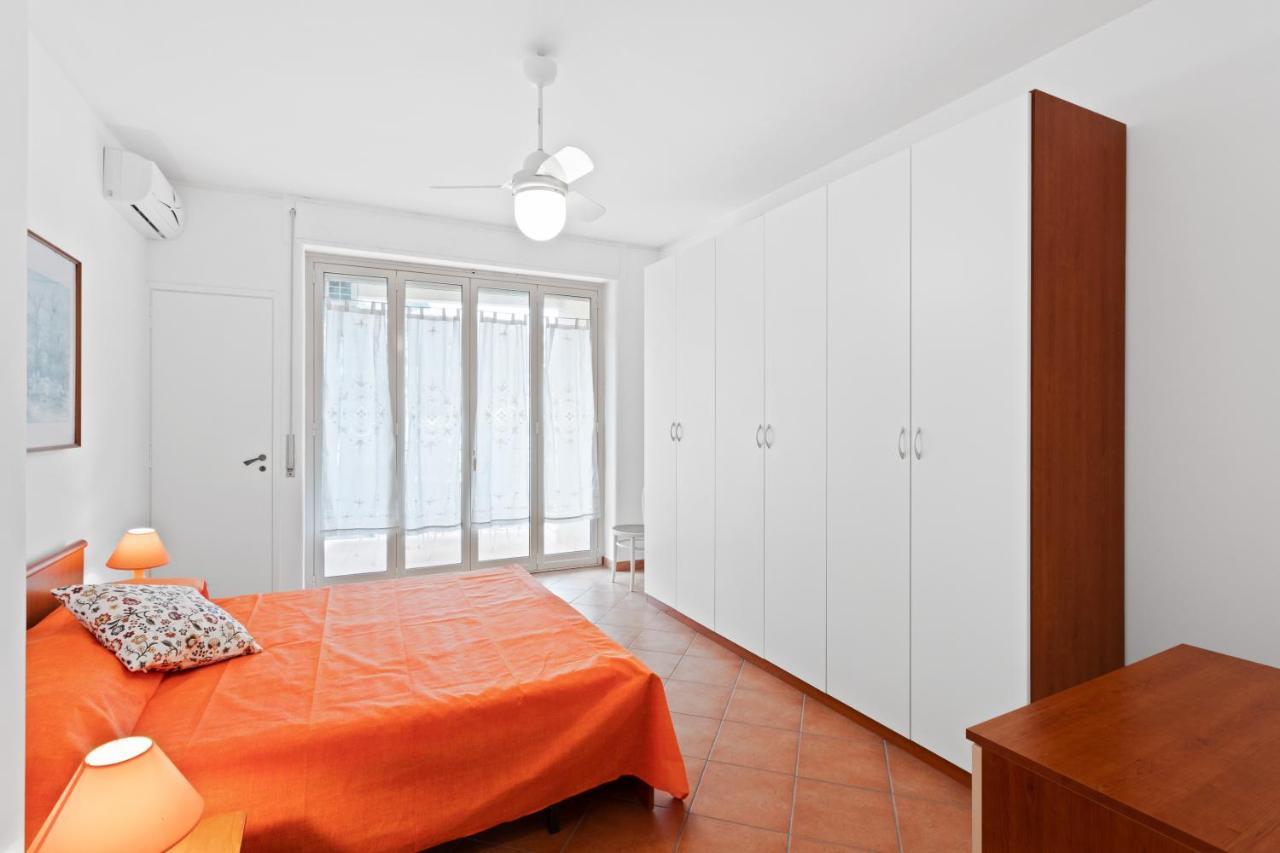 Aci Castello Seaview Apartment With Parking Bagian luar foto
