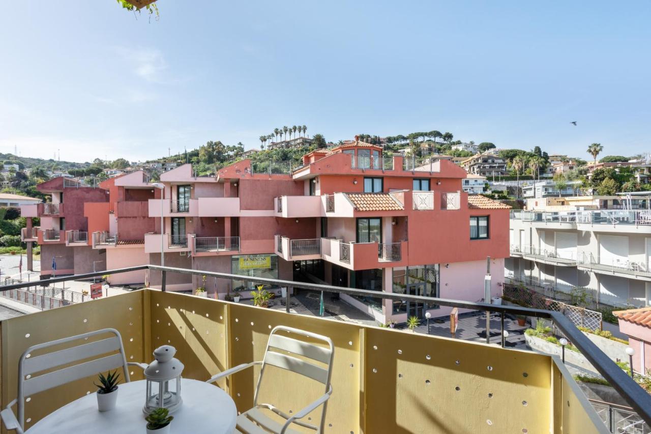 Aci Castello Seaview Apartment With Parking Bagian luar foto