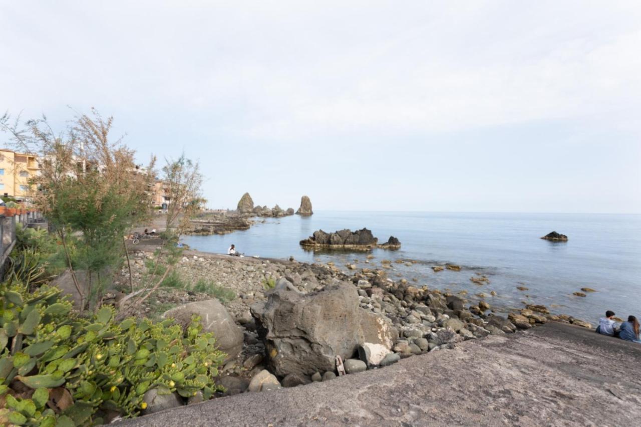 Aci Castello Seaview Apartment With Parking Bagian luar foto