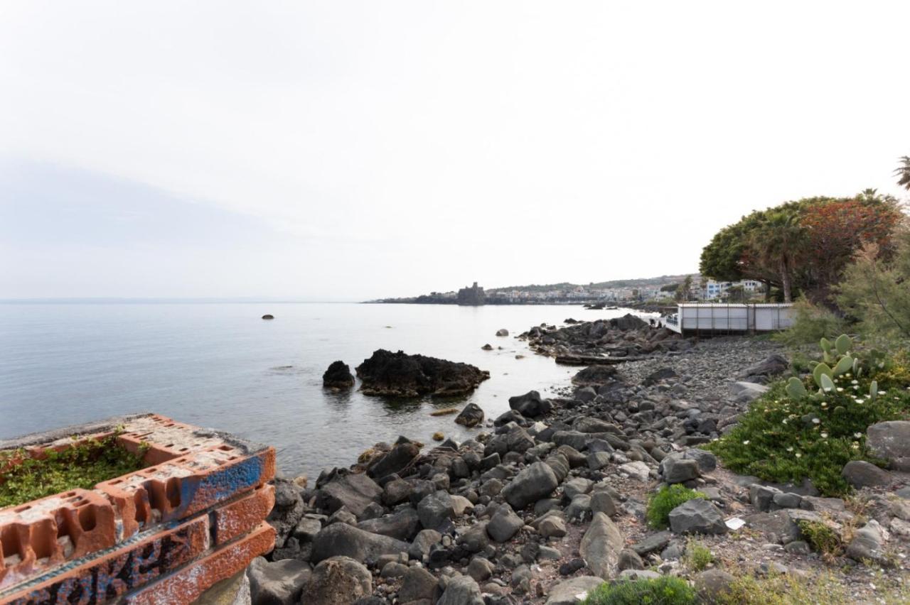 Aci Castello Seaview Apartment With Parking Bagian luar foto